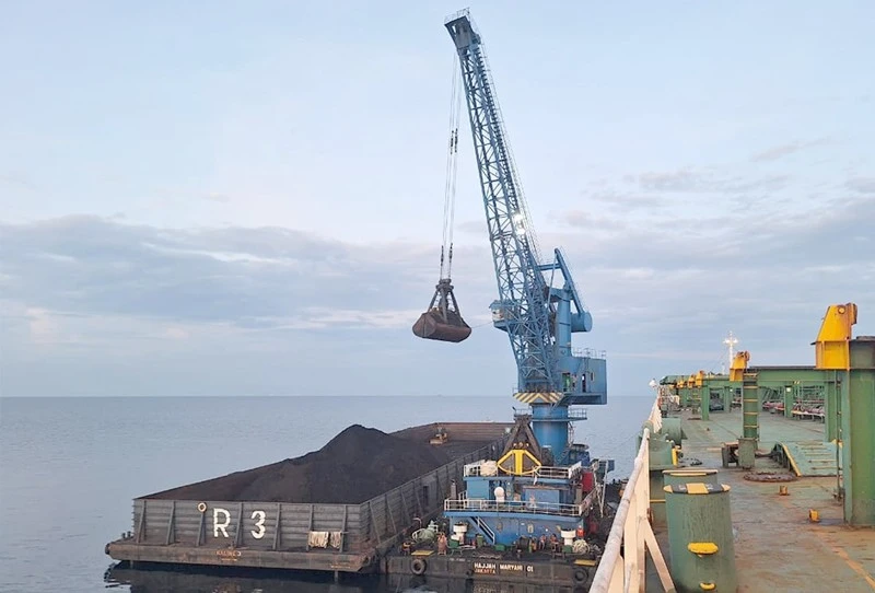 ship crane for transshipment ship crane for transshipment